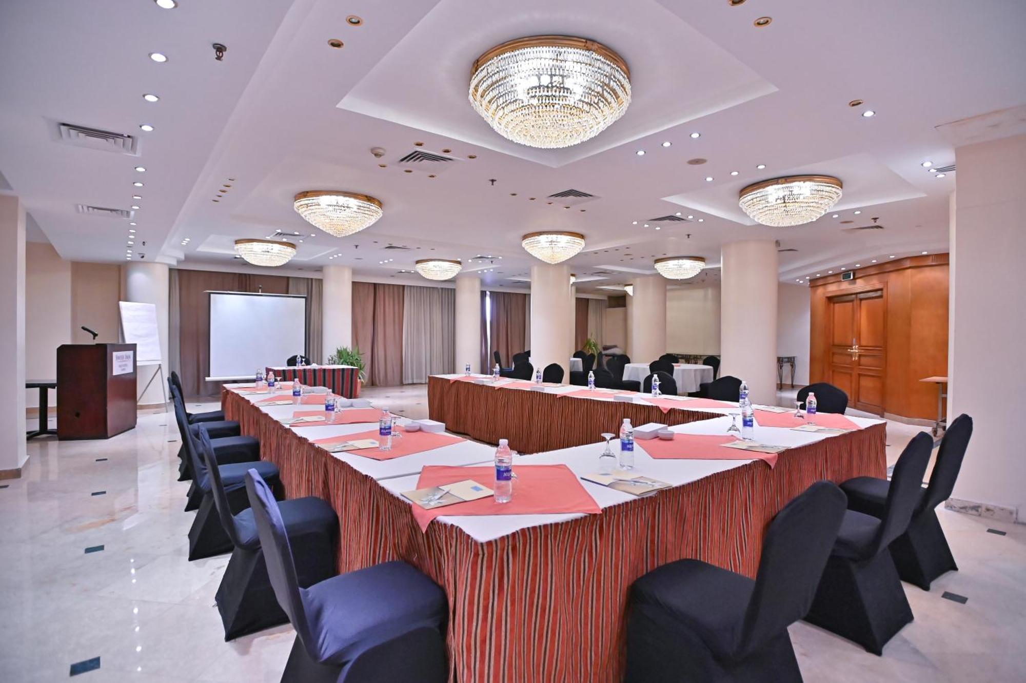 Swiss Inn Nile Hotel Giza Dış mekan fotoğraf