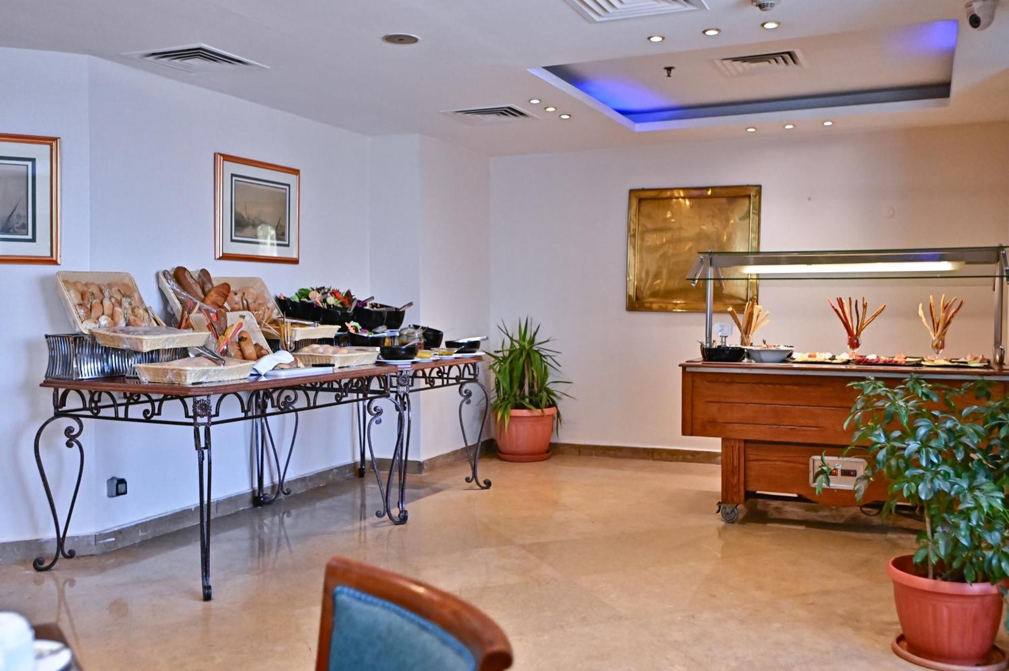Swiss Inn Nile Hotel Giza Dış mekan fotoğraf